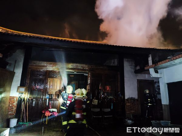 ▲▼金門水頭聚落閩式住宅發生一起火災。（圖／記者林名揚翻攝）