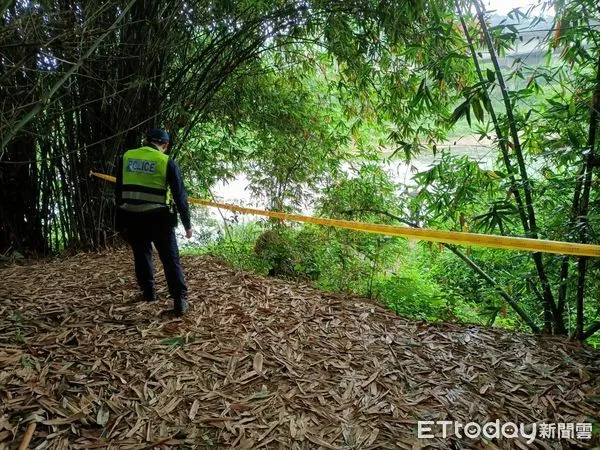 ▲▼基隆釣客河邊發現浮屍。（圖／記者郭世賢翻攝）