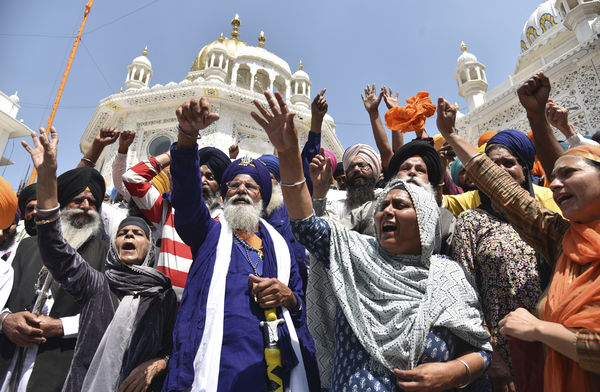 ▲▼印度錫克教領袖辛格（Amritpal Singh）與其支持者。（圖／達志影像／美聯社）