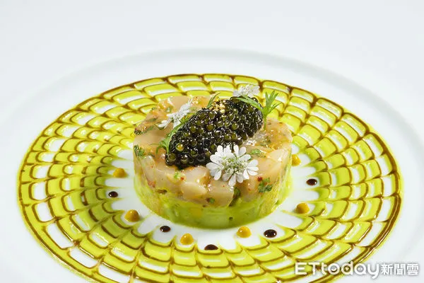 ▲侯布雄法式餐廳的北海道干貝與酪梨韃靼綴Oscietra魚子醬。（圖／BELLAVITA提供）