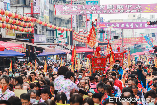 大甲媽遶境新港祝壽大典 奉天宮萬頭攢動場面隆重 Ettoday地方新聞 Ettoday新聞雲