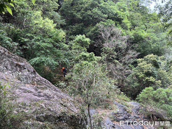 ▲第二梯次救援人員集結待命出發。（圖／花蓮縣消防局提供，下同）