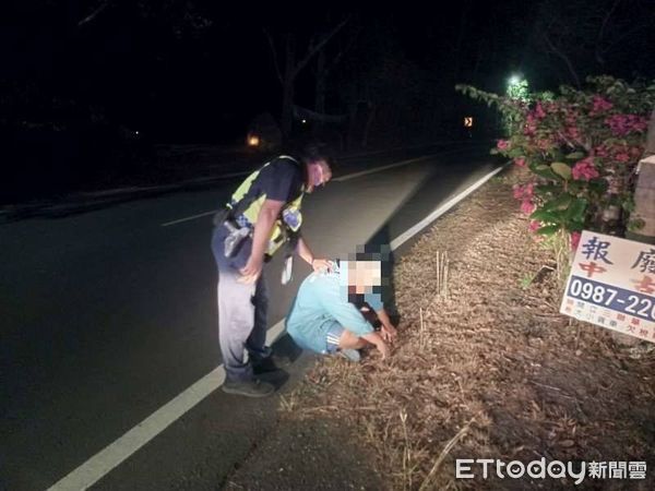 ▲恆春警分局牡丹分駐所警員蕭豐田助蔡男平安返家           。（圖／記者陳崑福翻攝，下同）