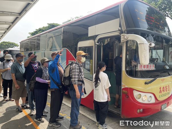 ▲▼高雄市區通勤月票399今日開賣。（圖／記者許宥孺翻攝）