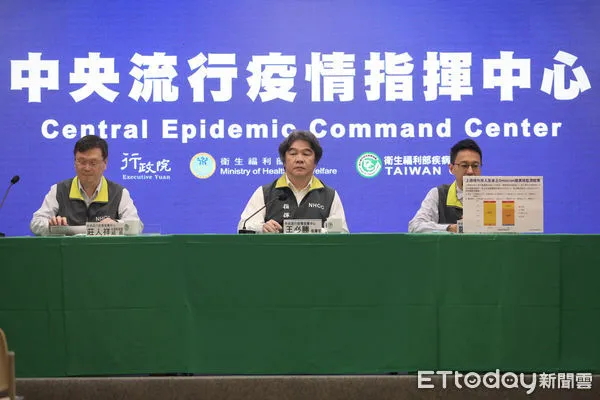 ▲中央流行疫情指揮官王必勝出席終場記者會。（圖／記者林敬旻攝）