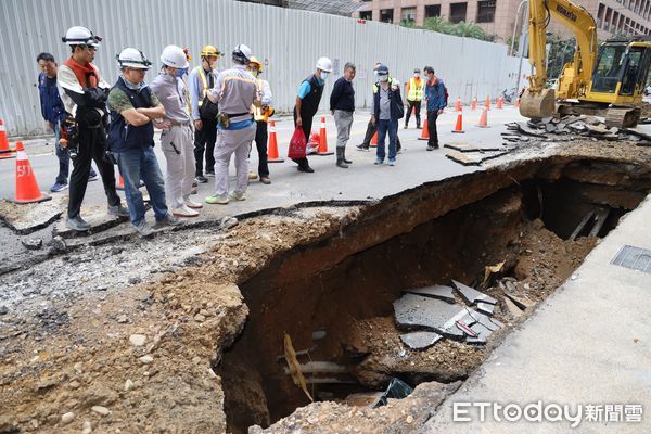 ▲「竹北天坑」建案停工3次罰2次　縣府：應不至於造成安全疑慮。（圖／新竹縣府提供）