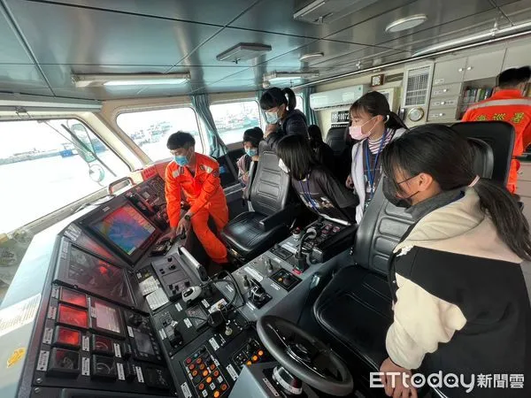 ▲▼海巡署112年海洋學生體驗營，馬祖 「深度教育、體驗海巡」雙向合作 傳承「共好」。（圖／記者林名揚翻攝）