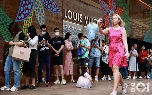 ▲▼陸客五一連假重回香港　覺得「香港人態度變好了」。（圖／香港01）