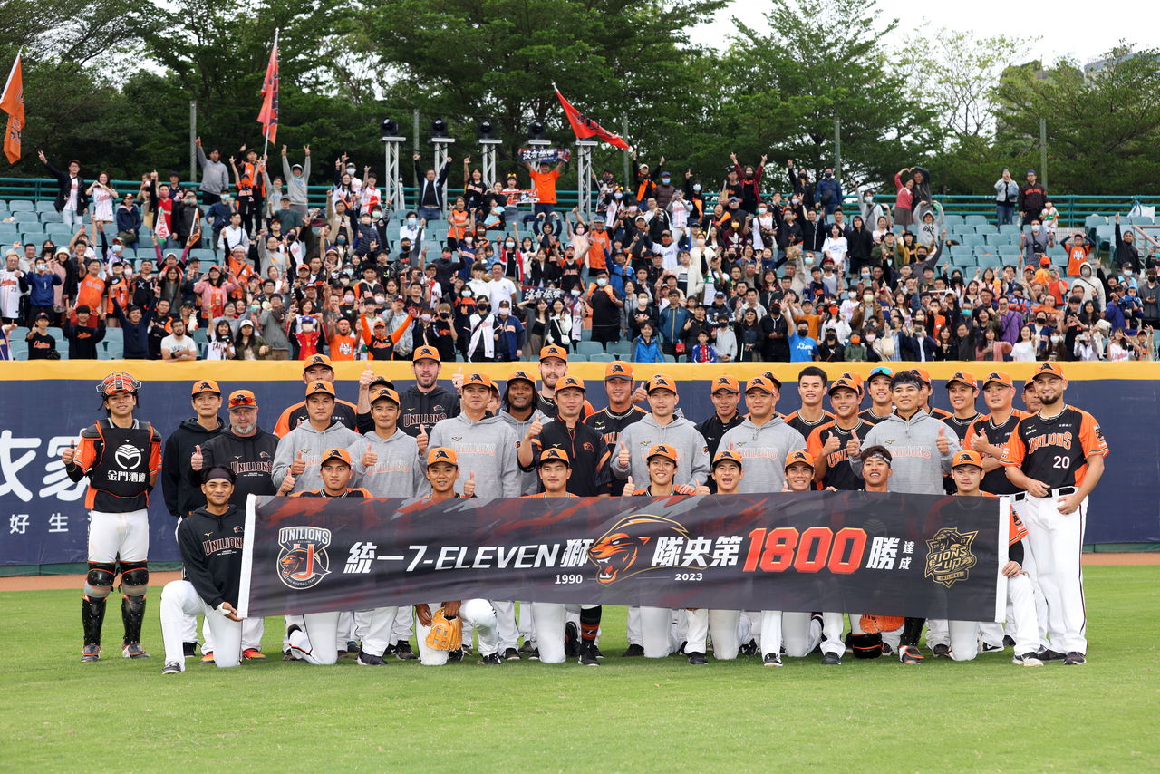 統一獅1800勝！餅總盼創更多歷史　陳傑憲：我退休也要繼續勝 | ETt