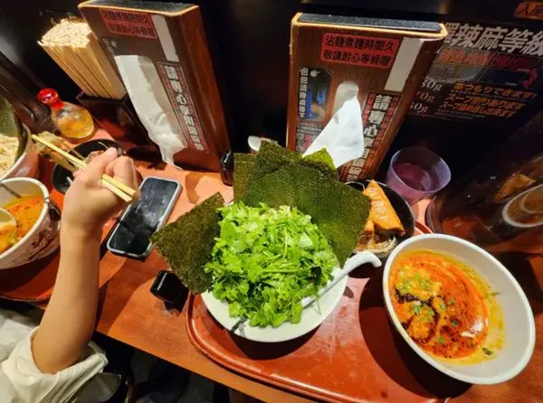 ▲▼。（圖／翻攝自Dcard）