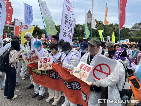 ▲▼ 醫護五一爭勞權   。（圖／記者嚴云岑攝）