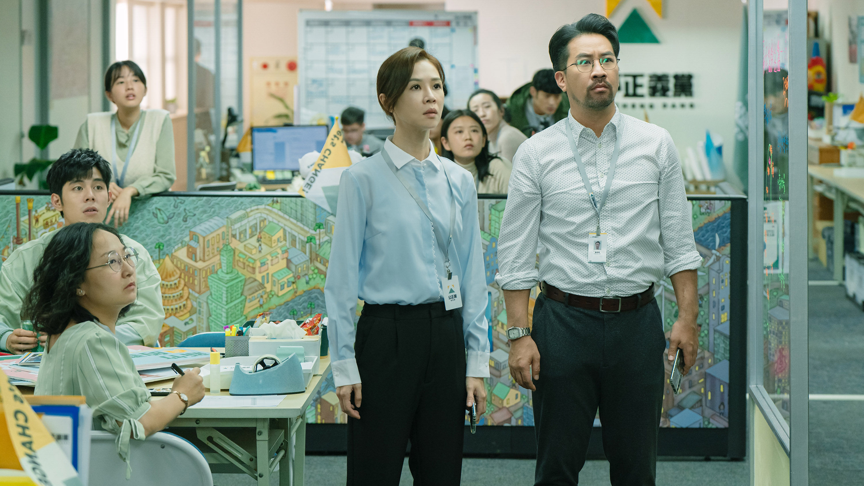 ▲《人選之人-造浪者》衝上台榜第一，謝盈萱、鍾瑶組成CP。（圖／Netflix提供）