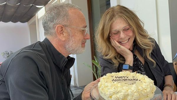 ▲湯姆漢克與妻子麗塔威爾遜歡慶結婚35週年。（圖／翻攝自Instagram／ritawilson）