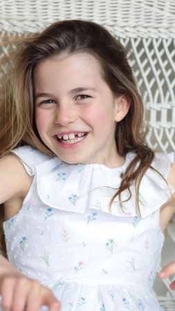 ▲英國夏綠蒂公主慶祝8歲生日。（圖／翻攝自Instagram／princeandprincessofwales）