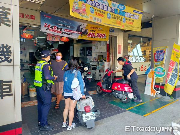 ▲▼  嘉市警捍衛「行人安全」，「路口不停讓行人」大執法  。（圖／嘉義市警局提供）