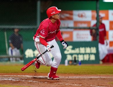 劉基鴻3分砲咬獅包辦雙冠王 味全7比4逆轉