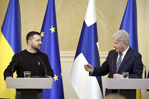 ▲▼烏克蘭總統澤倫斯基突然造訪芬蘭，與芬蘭總統尼尼斯托（Sauli Niinisto）會談。（圖／達志影像／美聯社）