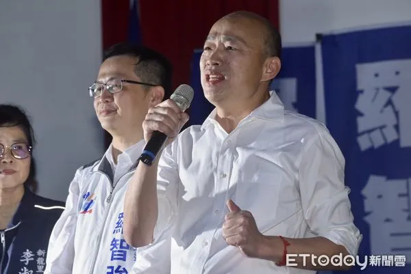 ▲▼韓國瑜、羅智強一同出席大安區母親節音樂會。（圖／記者李毓康攝）