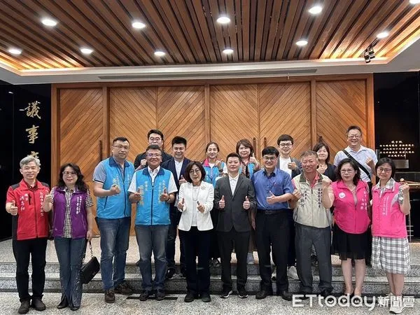 ▲▼高雄市家長聯盟             。（圖／記者陳宏瑞攝）