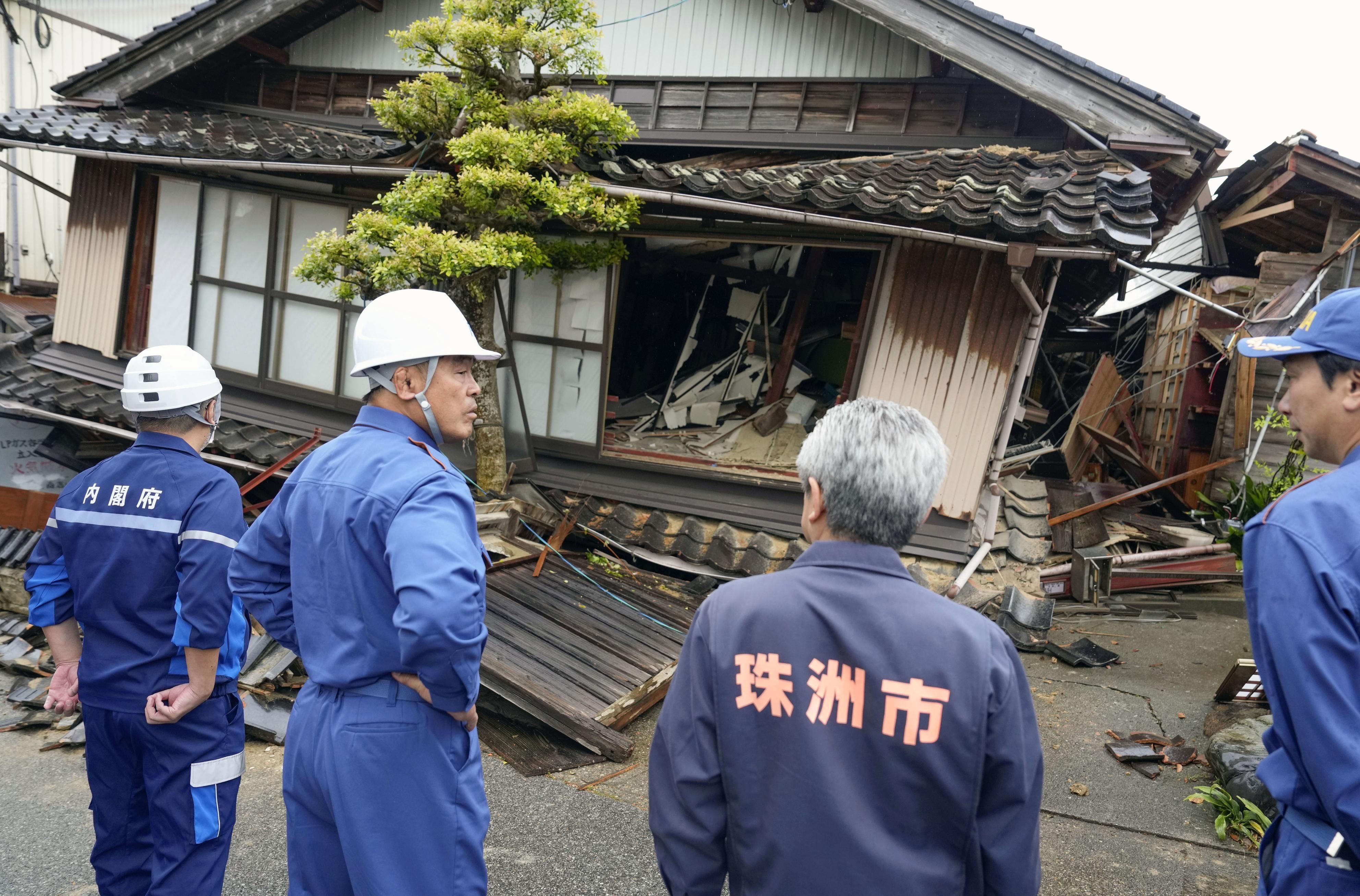▲▼日本能登6.5地震1死27傷！50次↑有感地震　居民：不敢睡。（圖／路透）