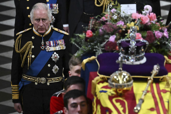 ▲▼英國國王查爾斯三世於女王伊莉莎白二世葬禮。（圖／達志影像／美聯社）