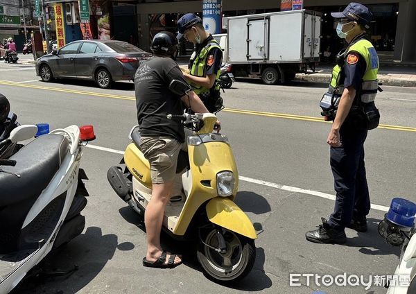 ▲全台警交通大執法取締路口未禮讓行人，一周國庫進帳逾4千萬。（圖／記者張君豪翻攝）