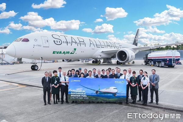 ▲長榮航迎接首架波音787-10星空聯盟塗裝新機，更首度添加永續航空燃油執行飛行作業。（圖／長榮航空）