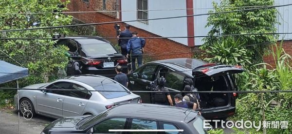 ▲陳嫌開槍拒捕、警方開6槍反擊打中陳男大腿、腹部。（圖／翻攝畫面）