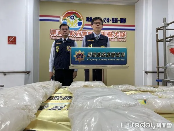 ▲屏東縣政府警察局刑警大隊會同刑事局等單位在東石查獲製毒工廠            。（圖／記者陳崑福翻攝）