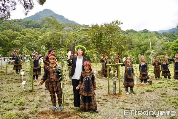 ▲武威山烏皮茶北葉國小種植            。（圖／記者陳崑福翻攝）