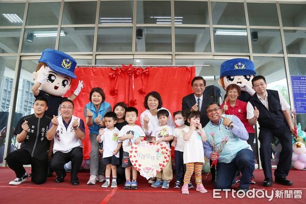 ▲▼  嘉義市警局幼保中心揭牌成立 。（圖／嘉義市政府提供）