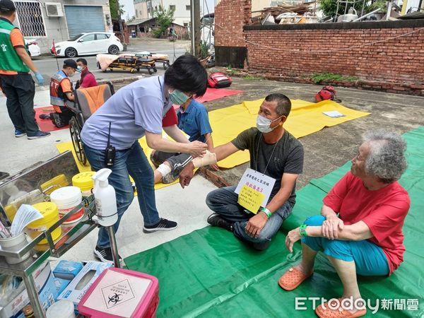 ▲台南市消防局第二救災救護大隊於，在下營區康寧護理之家辦，理企業自主防災暨搶救演練。（圖／記者林悅翻攝，下同）