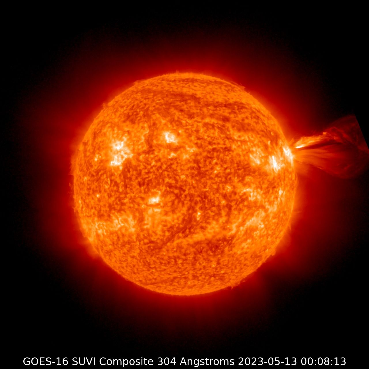 ▲▼太陽出現M級閃焰和日冕物質拋射現象。（圖／鄭明典）