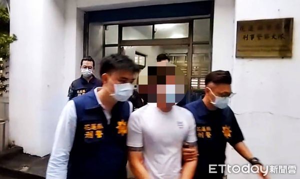 ▲▼專案小組以迅雷不及掩耳態勢攻堅逮捕。（圖／花蓮縣警察局提供，下同）