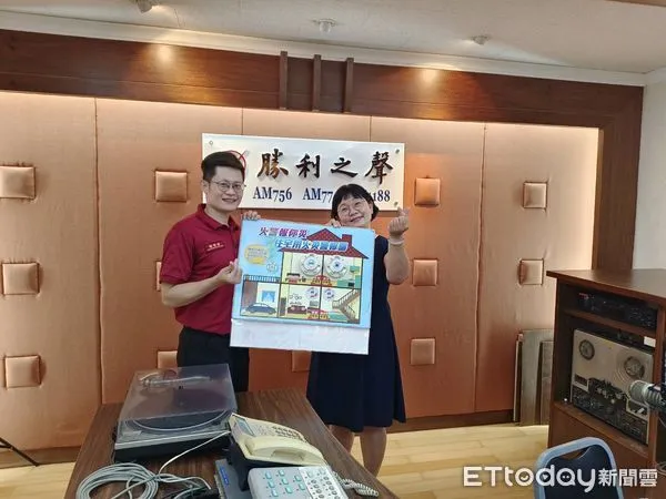 ▲台南市消防局第七大隊灣裡分隊，與勝利之聲廣播電台合作，辦理「強化住宅防火安全宣導」。（圖／記者林悅翻攝，下同）