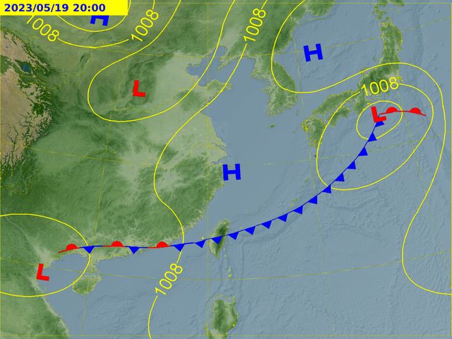 ▲鋒面明日將移動到台灣上空。（圖／氣象局）