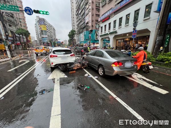 ▲▼       土城車禍      。（圖／民眾提供）