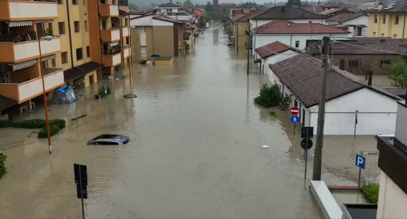 ▲▼義大利洪水。（圖／翻攝推特）