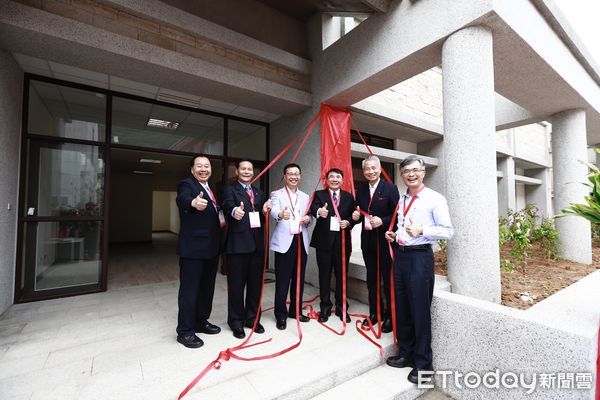 ▲▼「王光祥暨海大校友國際學舍」落成揭牌典禮。（圖／記者林名揚翻攝）