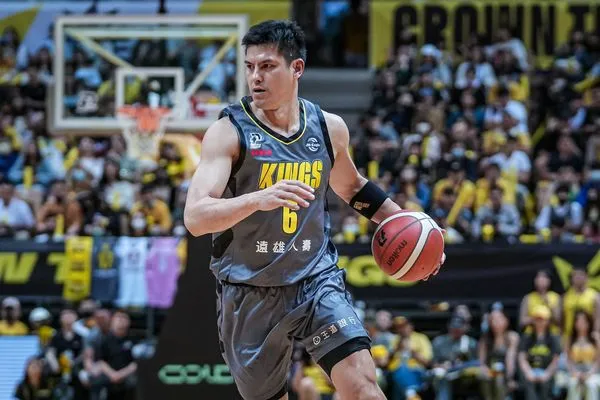 ▲國王楊敬敏、李愷諺。（圖／PLG提供）