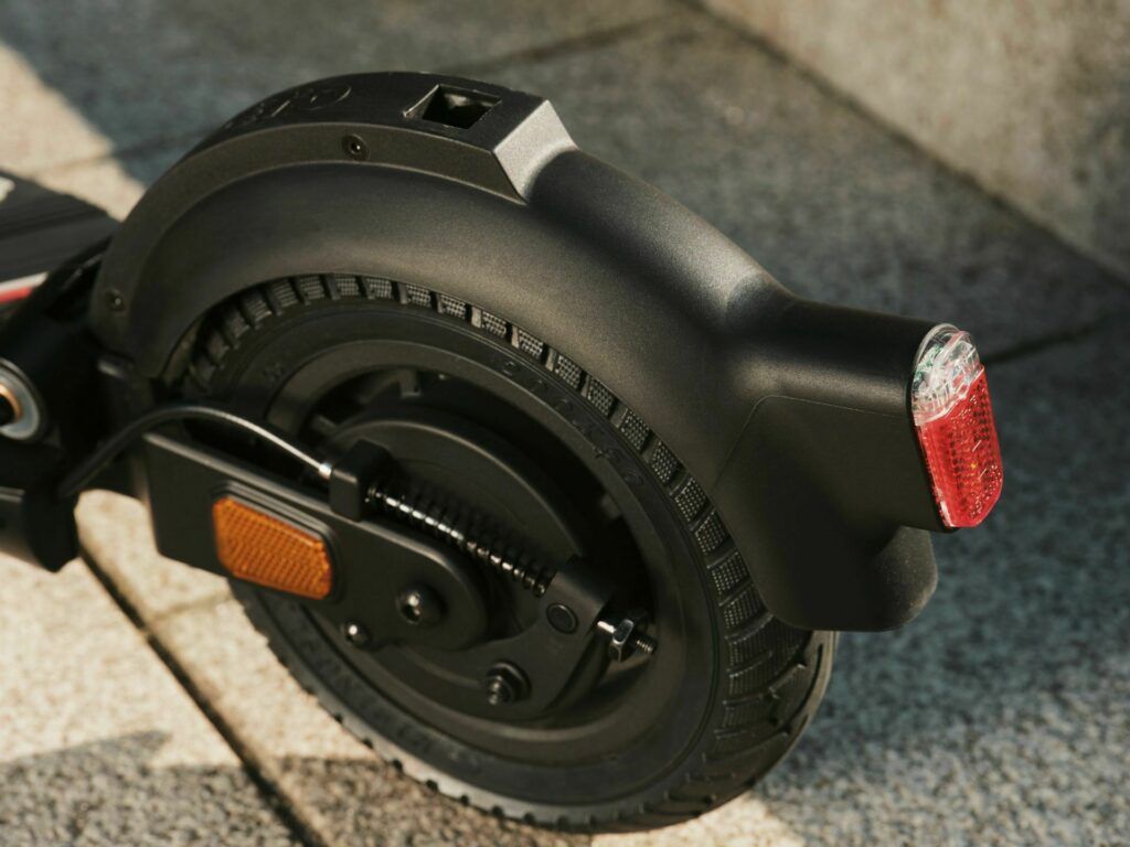 ▲賓士AMG E-Scooter電動滑板車。（圖／翻攝自Mercedes）