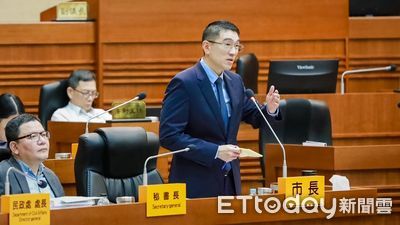 謝國樑染流感轉趨嚴重住進北榮 基隆市議會明起定期會將延會