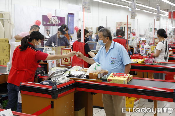 ▲▼大潤發量販店。（圖／記者湯興漢攝）