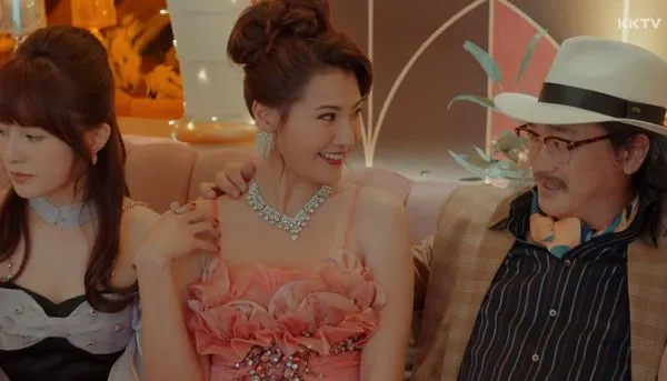 ▲▼港版《華燈初上》重口味吸睛，寫真女星客串舞小姐。（圖／翻攝自KKTV）