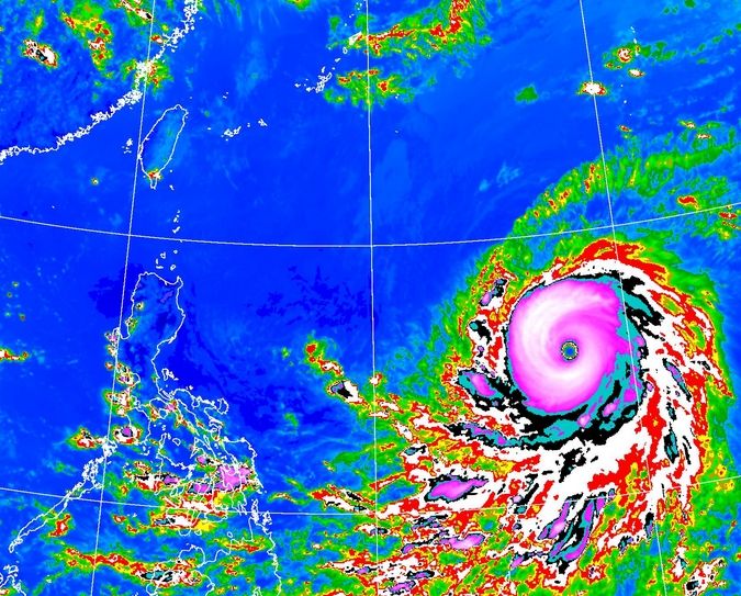 ▲▼衛星雲圖顯示瑪娃颱風5/26下午2時最新位置。（圖／氣象局） 