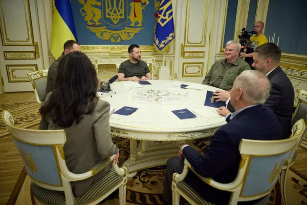 ▲▼ 美國共和黨參議員葛蘭姆（Lindsey Graham）訪問烏克蘭，與總統澤倫斯基會面。（圖／路透）