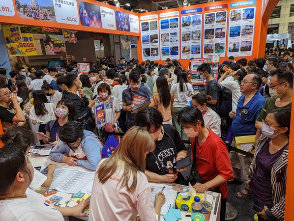 ▲台北國際觀光博覽會(TTE)第二天人潮,旅展人潮。（圖／各家業者提供）