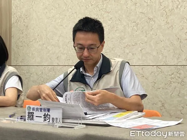 ▲▼疾管署發言人羅一鈞說明最新疫情。（圖／記者洪巧藍攝）