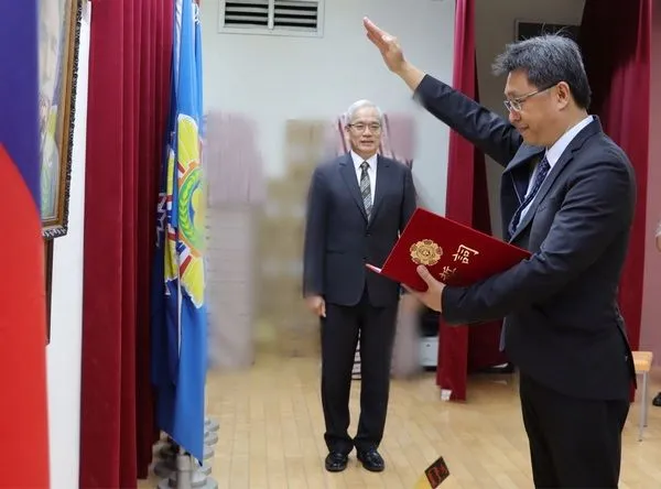 ▲北榮桃園分院新任院長王智弘布達