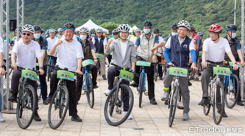 蔡英文出席世界自行車日環島　車友發掘台灣之美 | ETtoday地方新聞